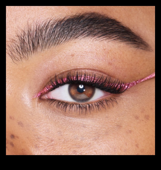 Liquid Magic Precīza un intensīva acu zīmuļa izskata noslēpums 2 Liquid Magic: iegūstiet precīzu un intensīvu izskatu, izmantojot šķidro acu zīmuli