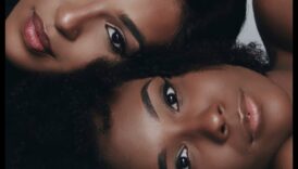 No jauneklīga mirdzuma līdz mūžīgam mirdzumam: dabīgs grims katram dzīves posmam