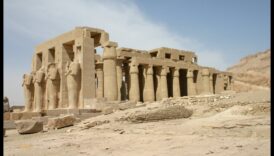 Tēbu tempļi: arhitektūras brīnumi Ēģiptes mākslā